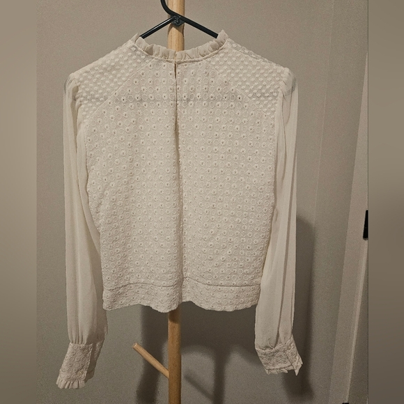 Express Ivory Textured Blouse, Small - Picture 2 of 5